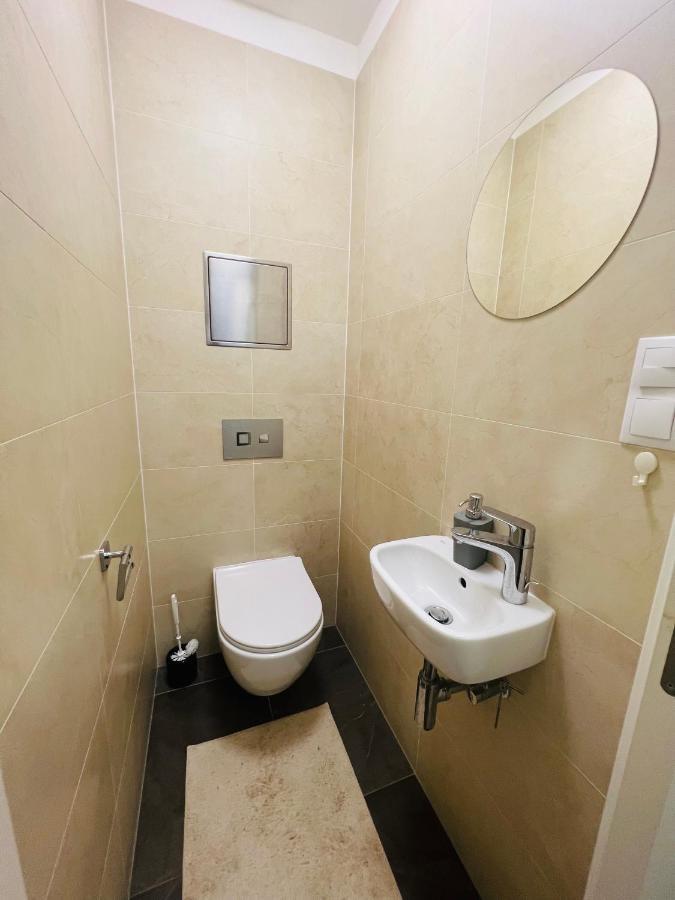 Nika Apartments Prague 2 Екстериор снимка